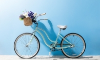 A blue bike sits ready for the Bakery & Brewery Bike Tour.