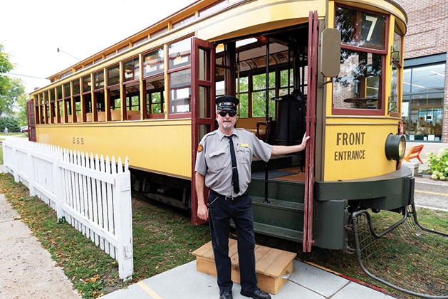 Trolley rides at Excelsior Apple Day 2019