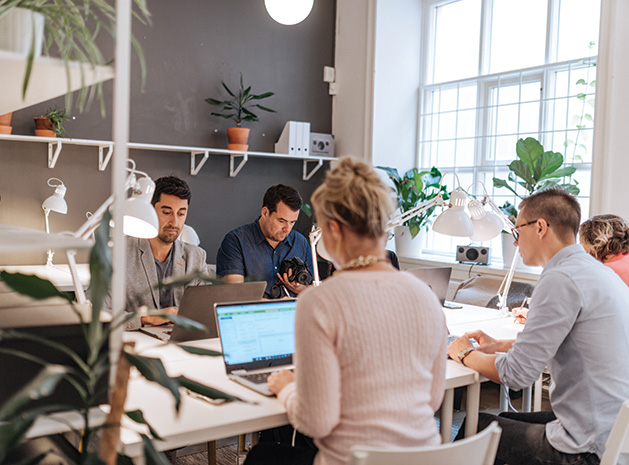 A group of entrepreneurs meets at a Twin Cities networking group.