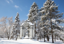 Lakewood Cemetery, where David C. Bell is buried.