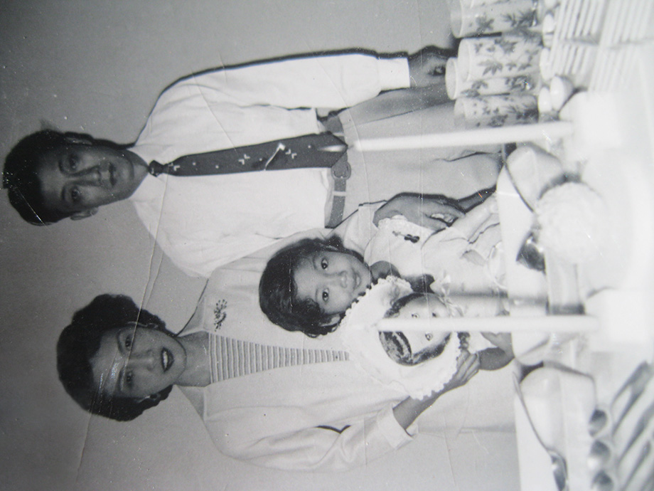 Ivy Chang and her parents.