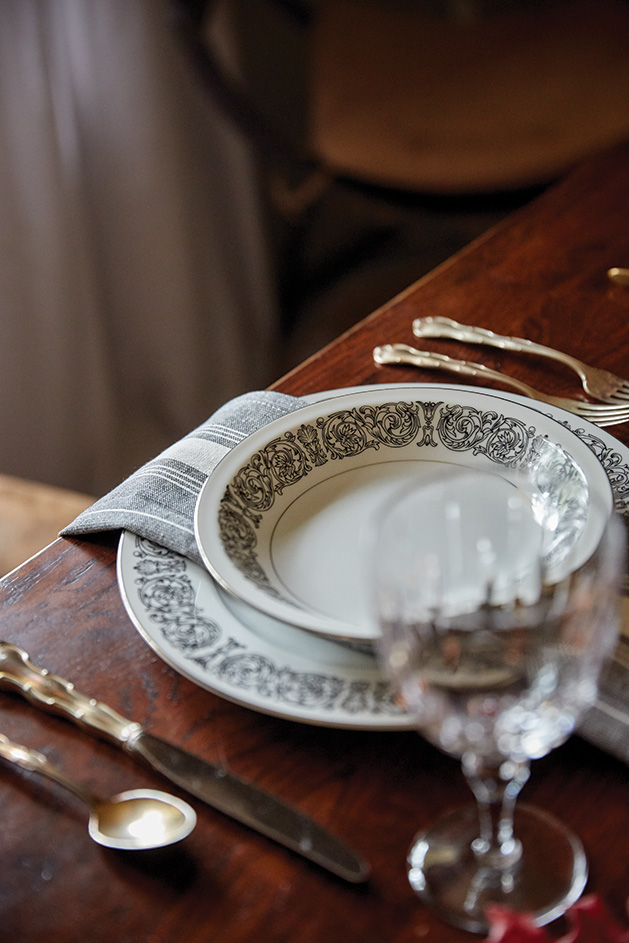 A table set for Thanksgiving dinner