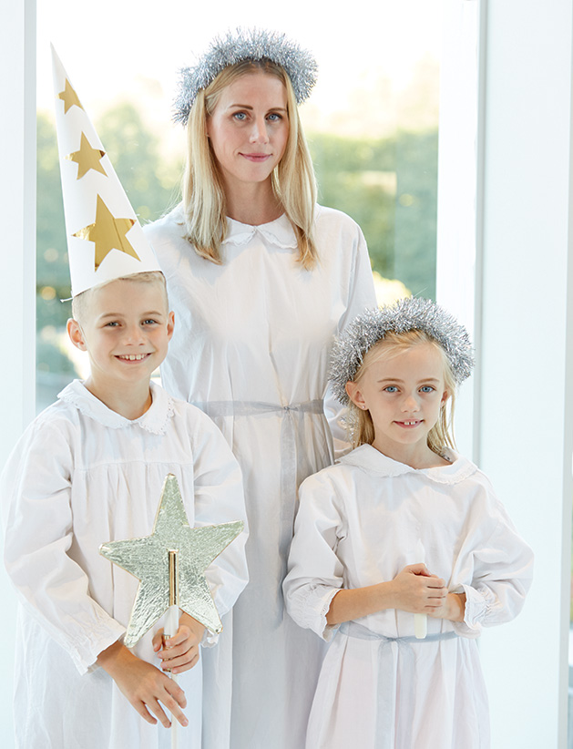 Isaac and Freya Lundholm with their mother, Lisa